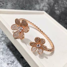 Picture of Van Cleef Arpels Bracelet _SKUVanCleef&Arpelsbracelet12109316255